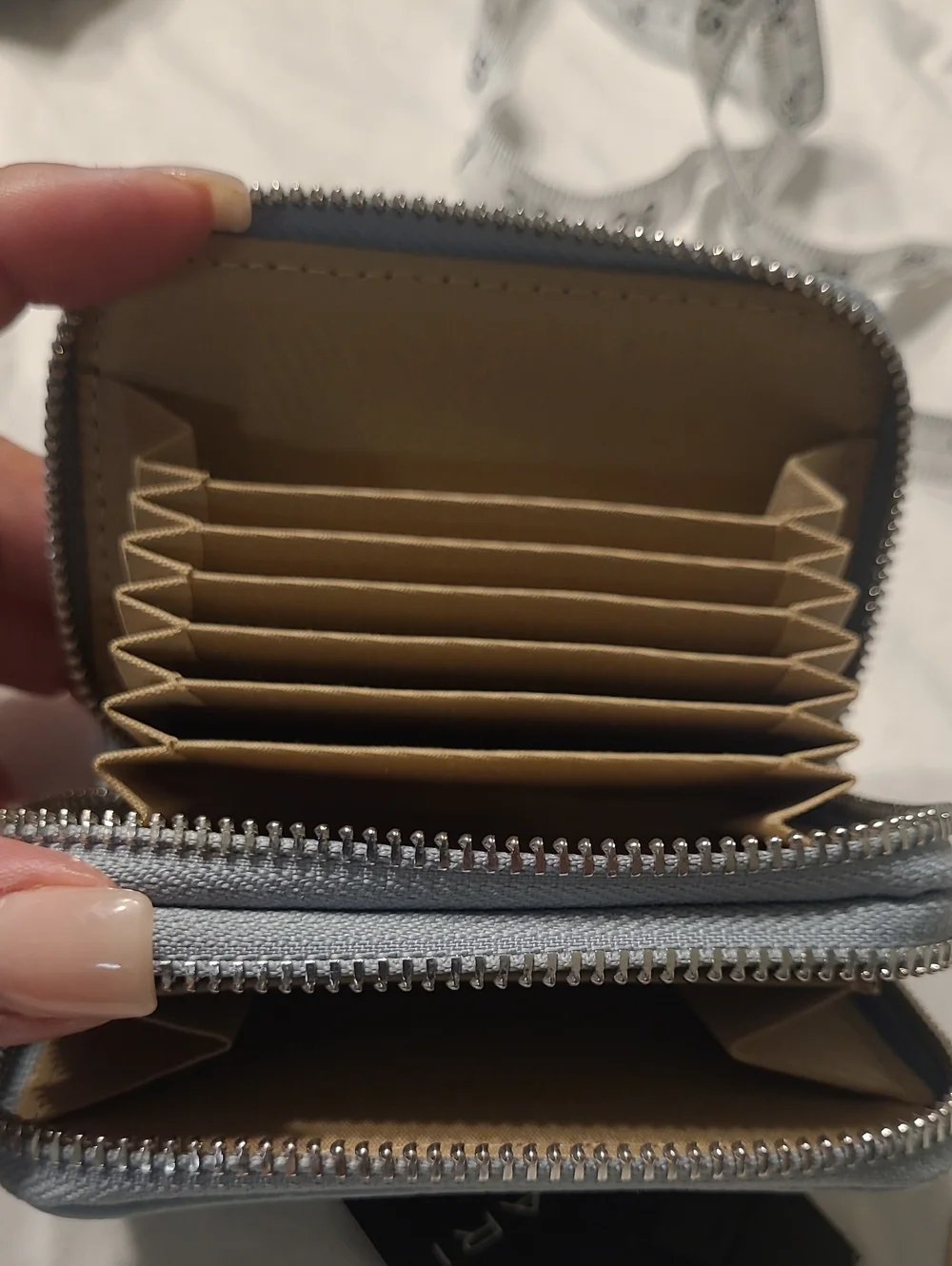 Tahari carry easy leather
